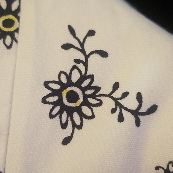 Loft Ivory Black Yellow Floral Julie Crop Pants 0 - Picture 6 of 6